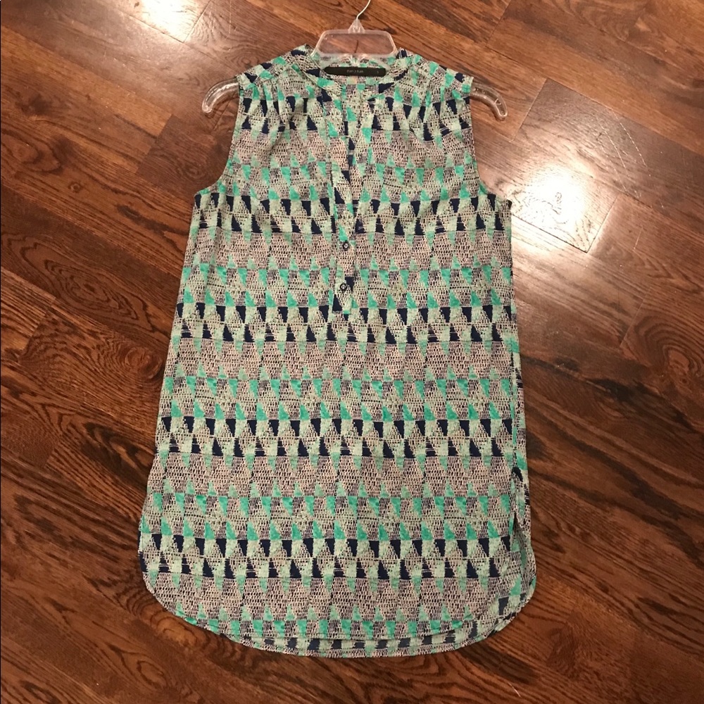 Sleeveless dress